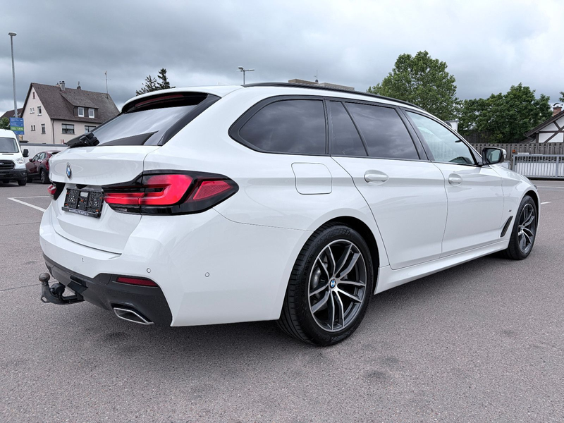 BMW 520 i Aut. M Sport PANO/AHK/HUD/KOMFORTSITZE — photo 5