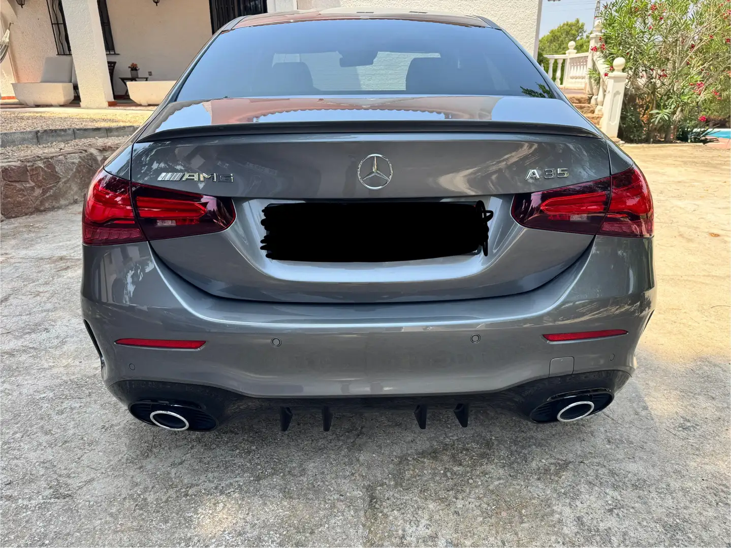 Mercedes-Benz A 35 AMG Sedán Line Premium 4Matic 8G-DCT - 1