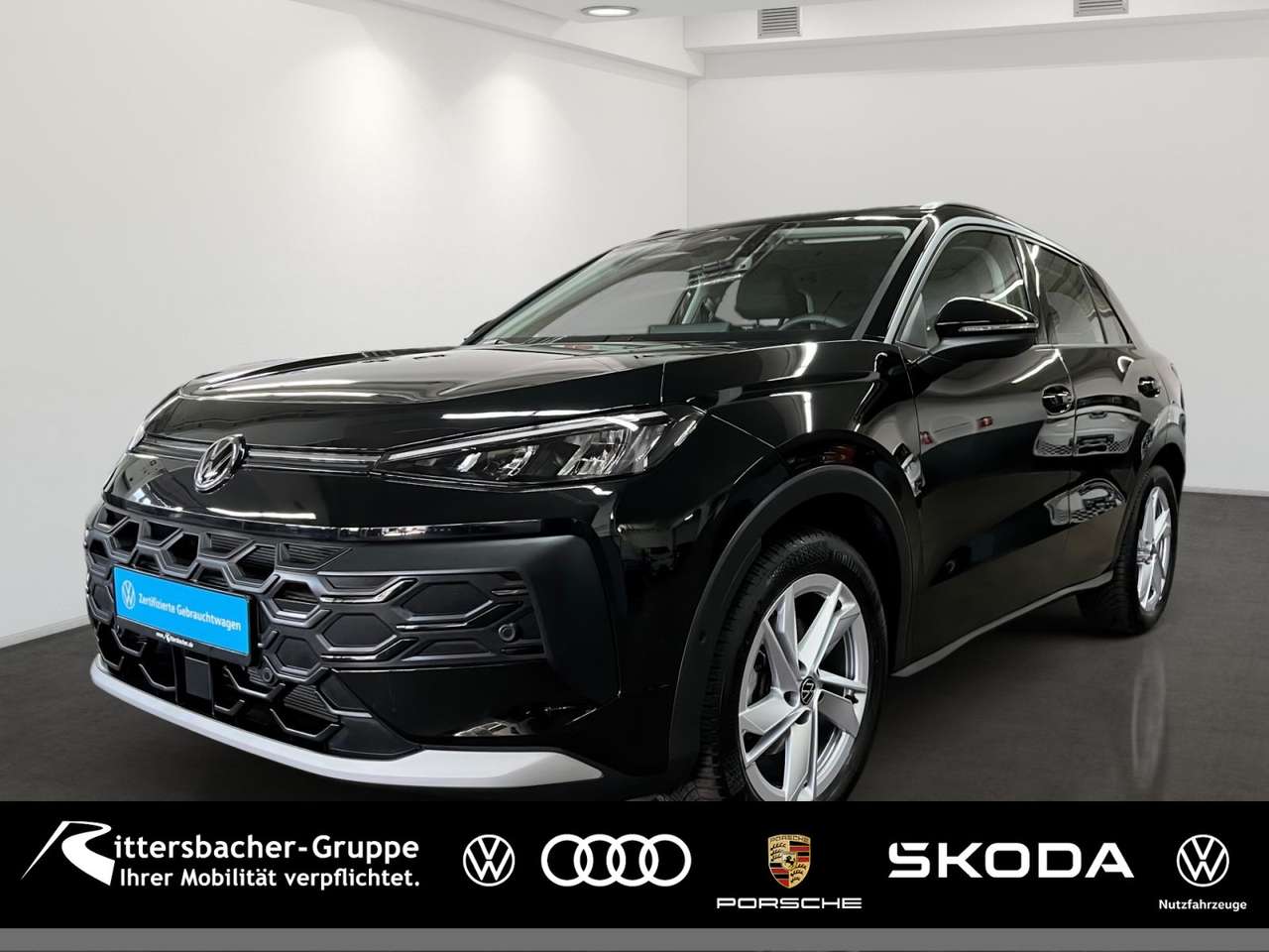 Volkswagen T-Roc — Volkswagen T-Roc LIFE 1,5 eTSI Navi RFK Digital Cockpit DAB