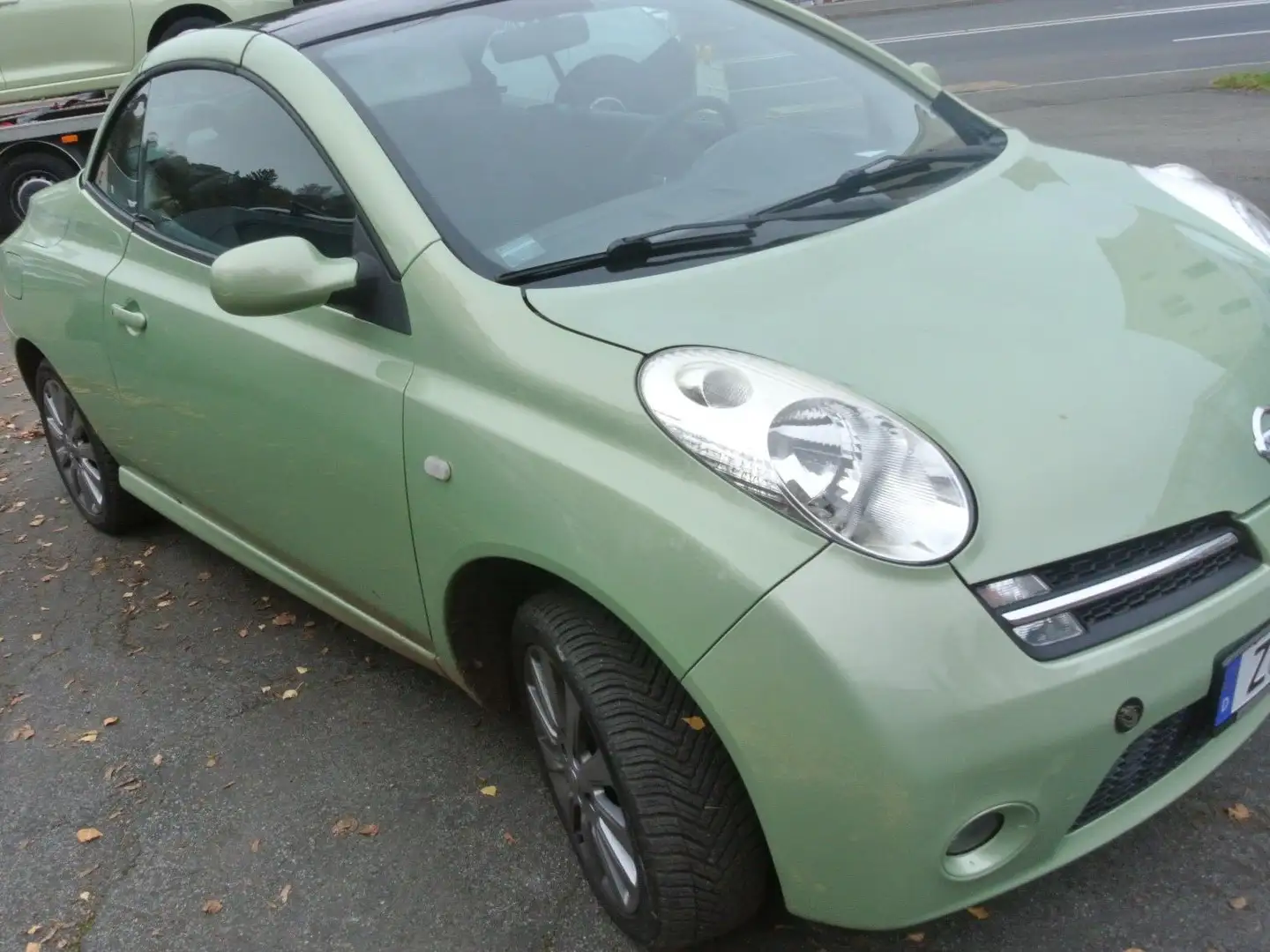 Nissan Micra Micra C+C C+C 1.4 Grün - 2