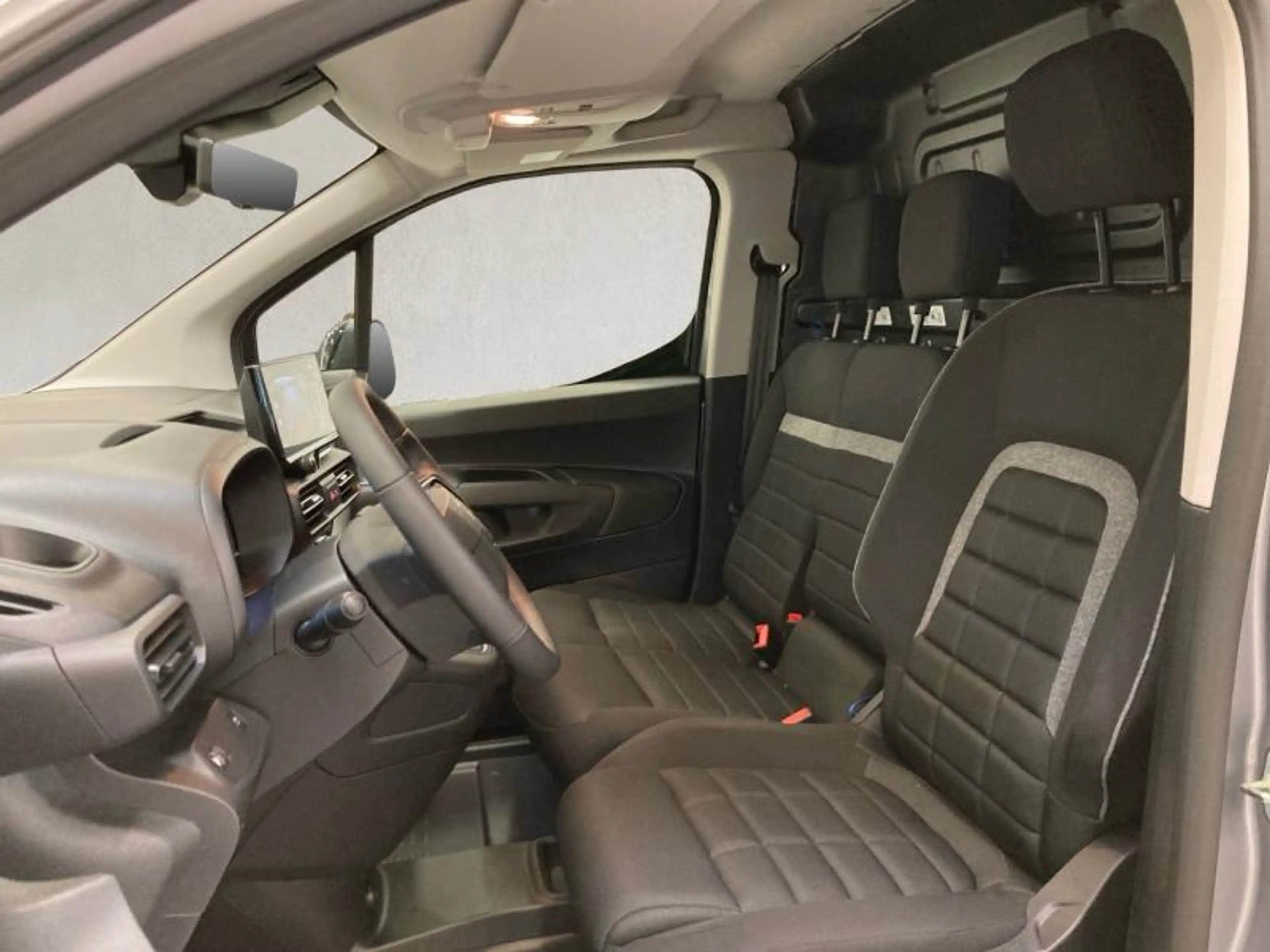 Citroen Berlingo III XTR 1.5 100CH BLUEHDI — photo 11