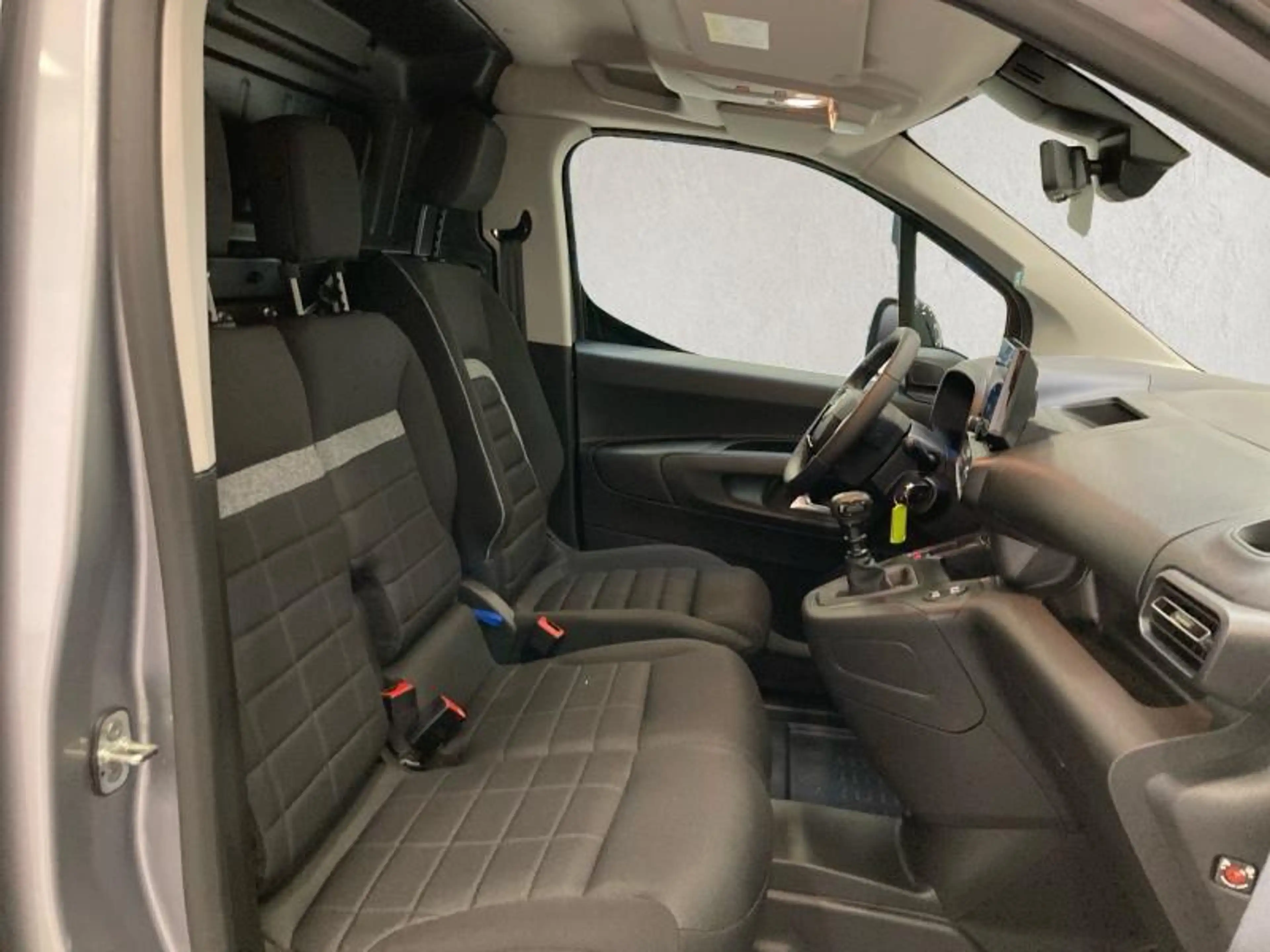 Citroen Berlingo III XTR 1.5 100CH BLUEHDI — photo 12