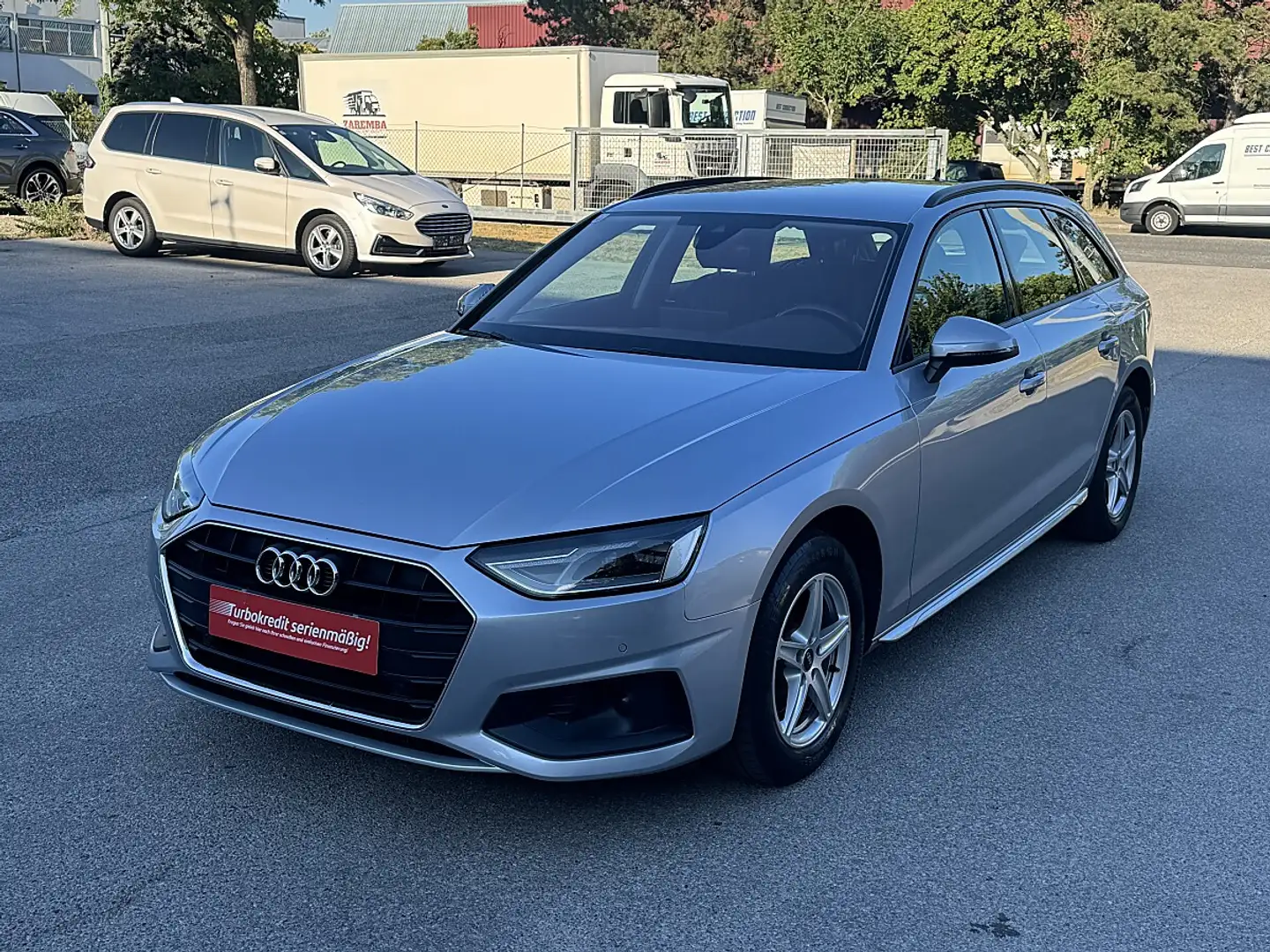 Audi A4 Avant 30 TDI S-tronic / MMI NAVI / AMBIENTE / L... Silber - 2