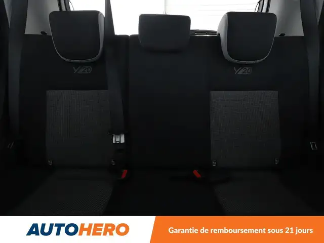 Toyota Yaris view 15