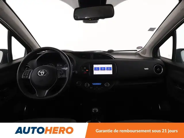 Toyota Yaris view 12