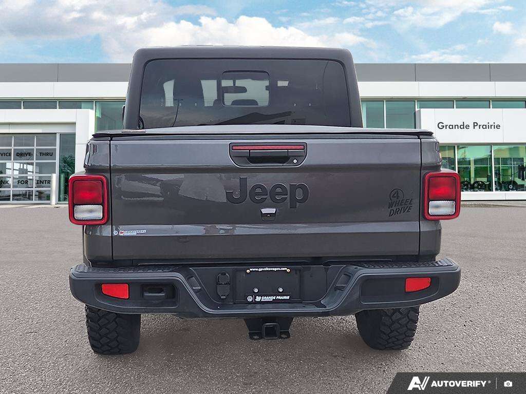 2023 Jeep Gladiator Willys | 4WD | HEATED SEATS & STEERING WHEEL — снимка 1