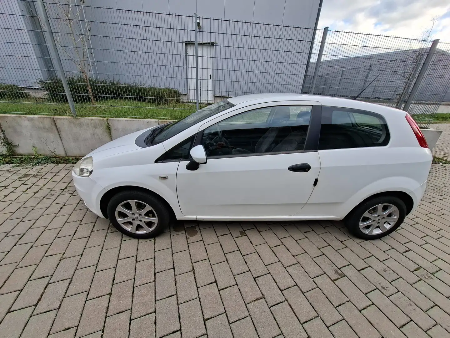 Fiat Grande Punto Grande Punto 1.2 8V Active Alb - 2