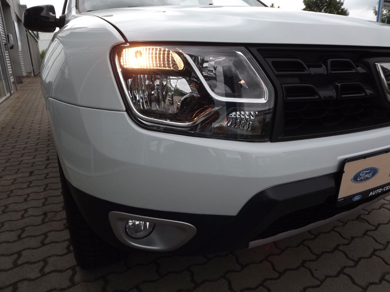 Dacia Duster Black Shadow 4x2*Klima*SHZ*Kam*Allwetter* — photo 18