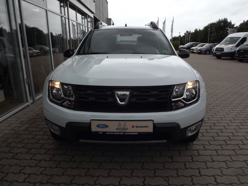 Dacia Duster Black Shadow 4x2*Klima*SHZ*Kam*Allwetter* — photo 3