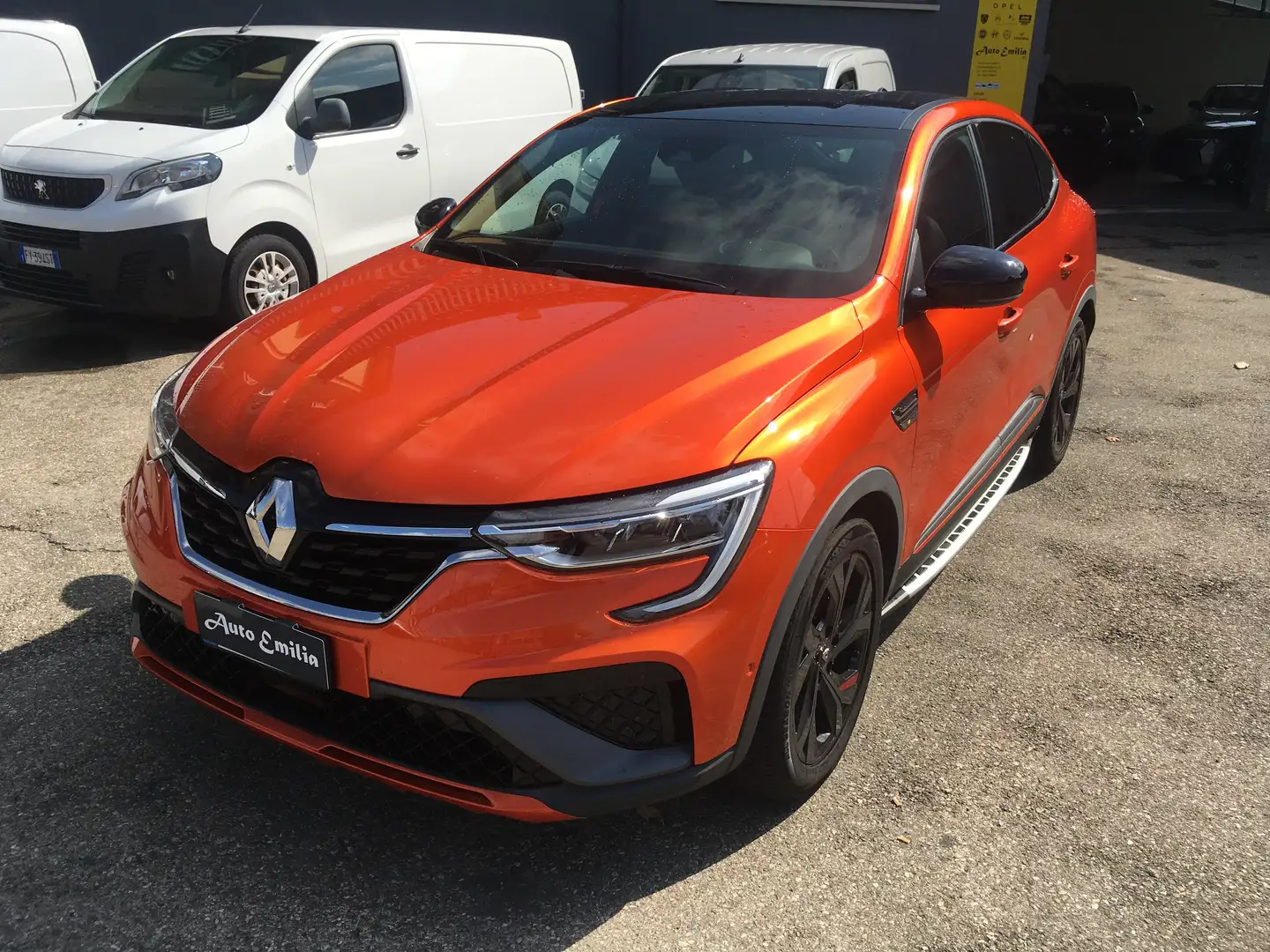Renault Arkana Arkana 2021 1.6 E-Tech full hybrid R.S. Line 145cv Arancione - 1