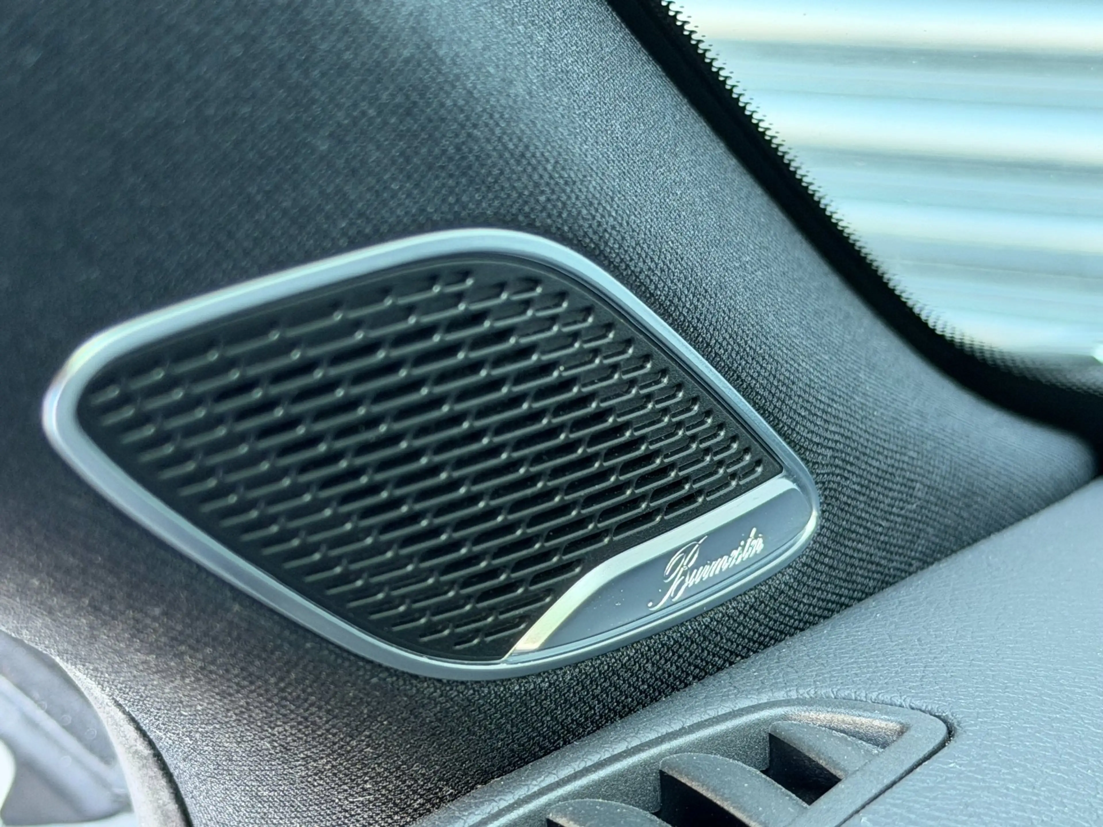 Mercedes-Benz A 35 AMG 4MATIC Premium Plus Pano | Memory | Burmester | Sf — photo 35