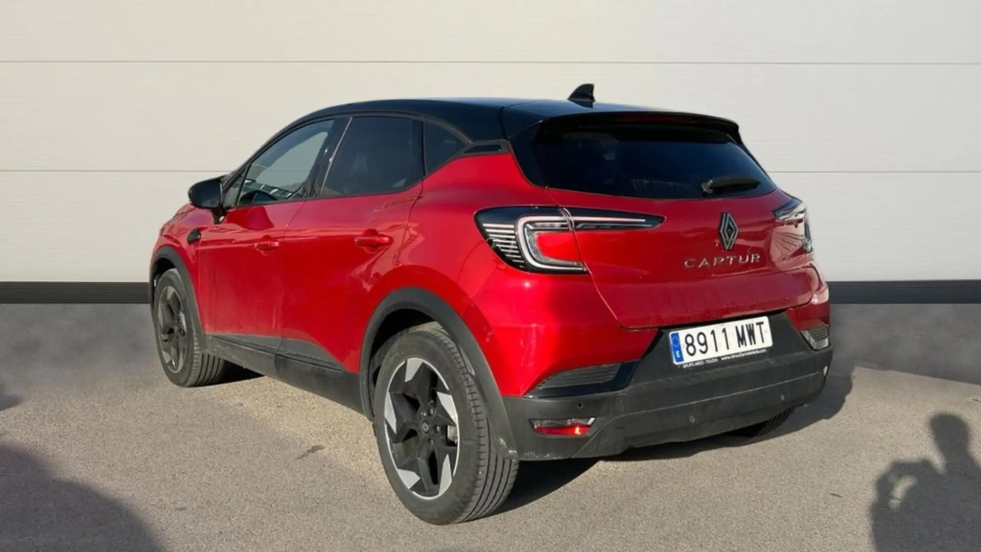 Renault Captur 1.0 TCE 74KW LPG TECHNO 91 5P Schwarz - 2