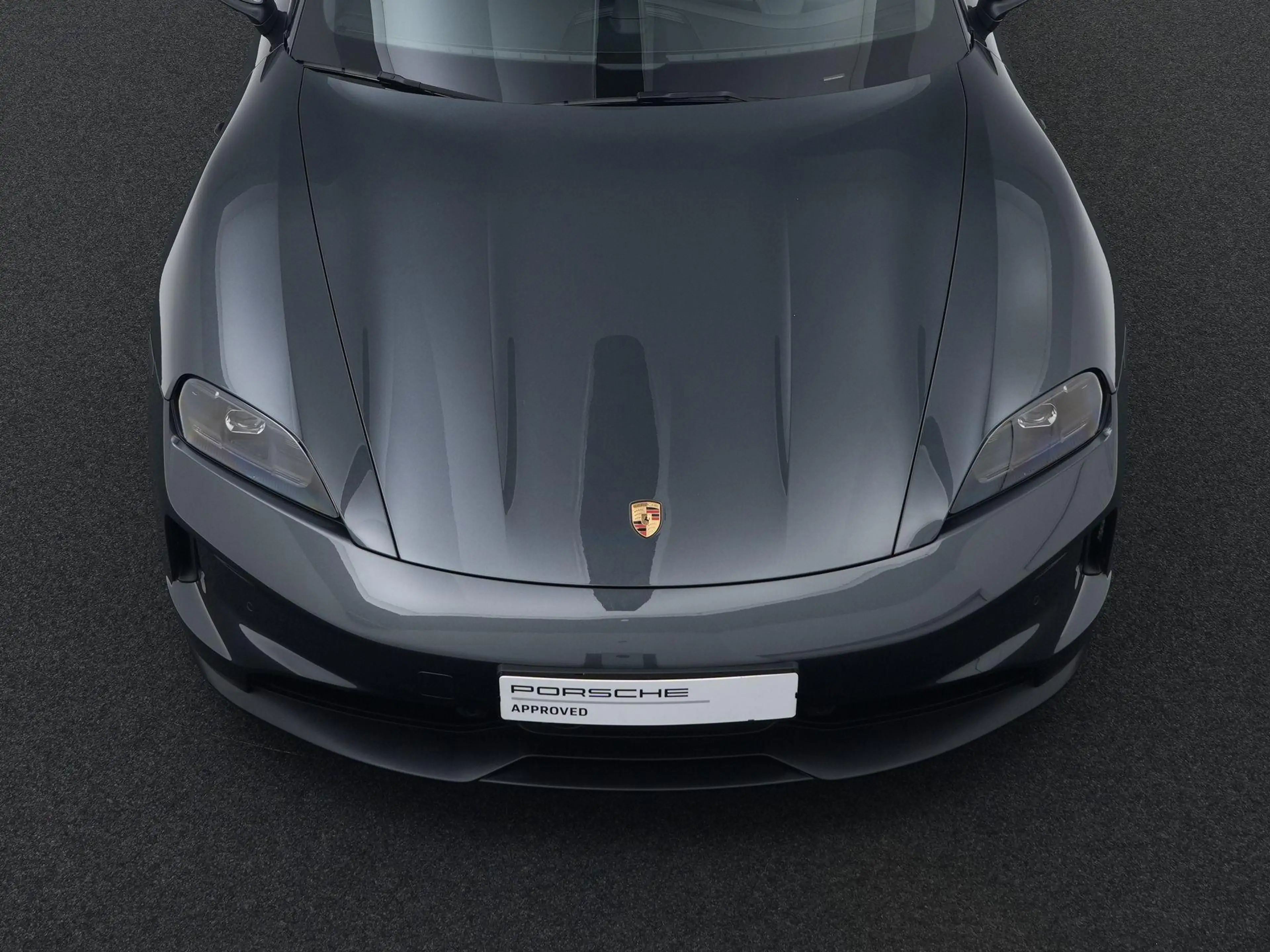 Porsche Taycan — photo 15