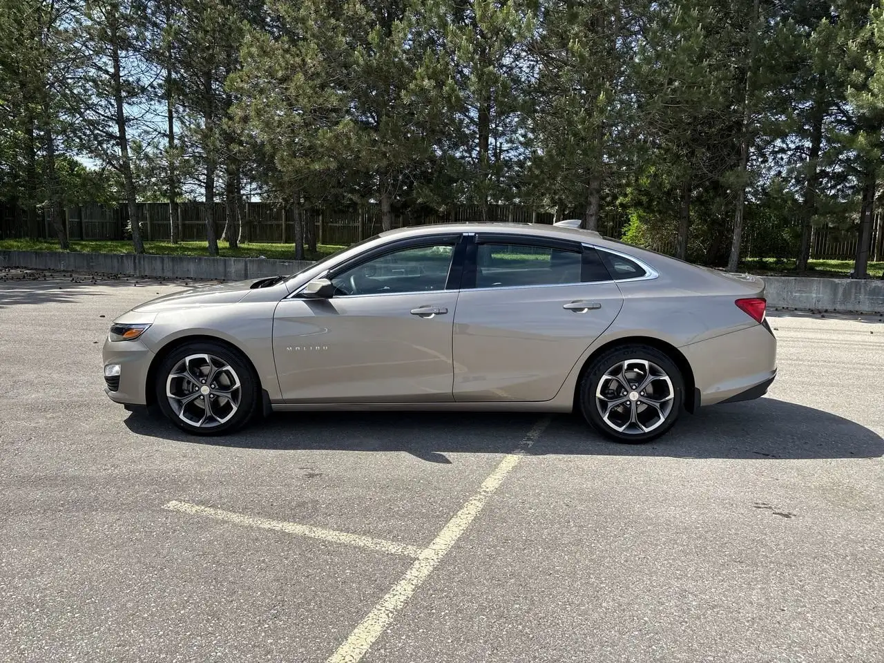Chevrolet Malibu снимка Chevrolet Malibu