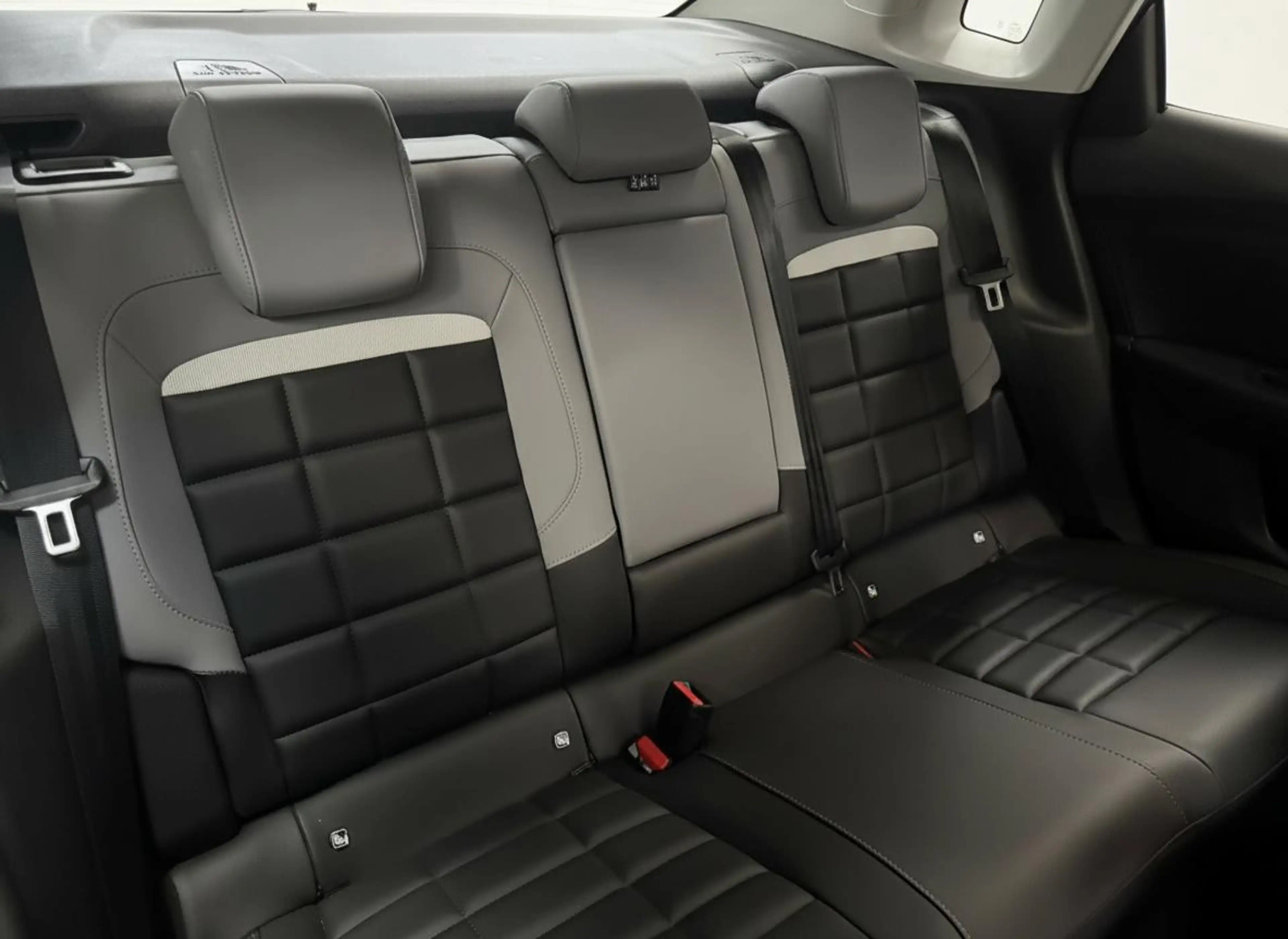 Citroen C4 X 1.2 Hybrid 145pk Max | Pack Techno | tot 8 jaar ga — photo 8