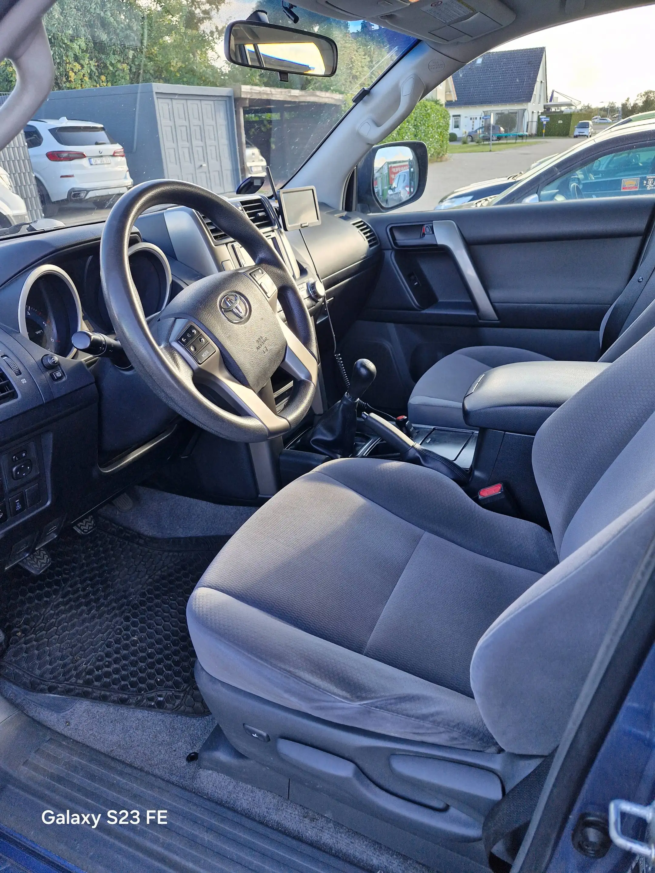 Toyota Land Cruiser Basis 150 — photo 11