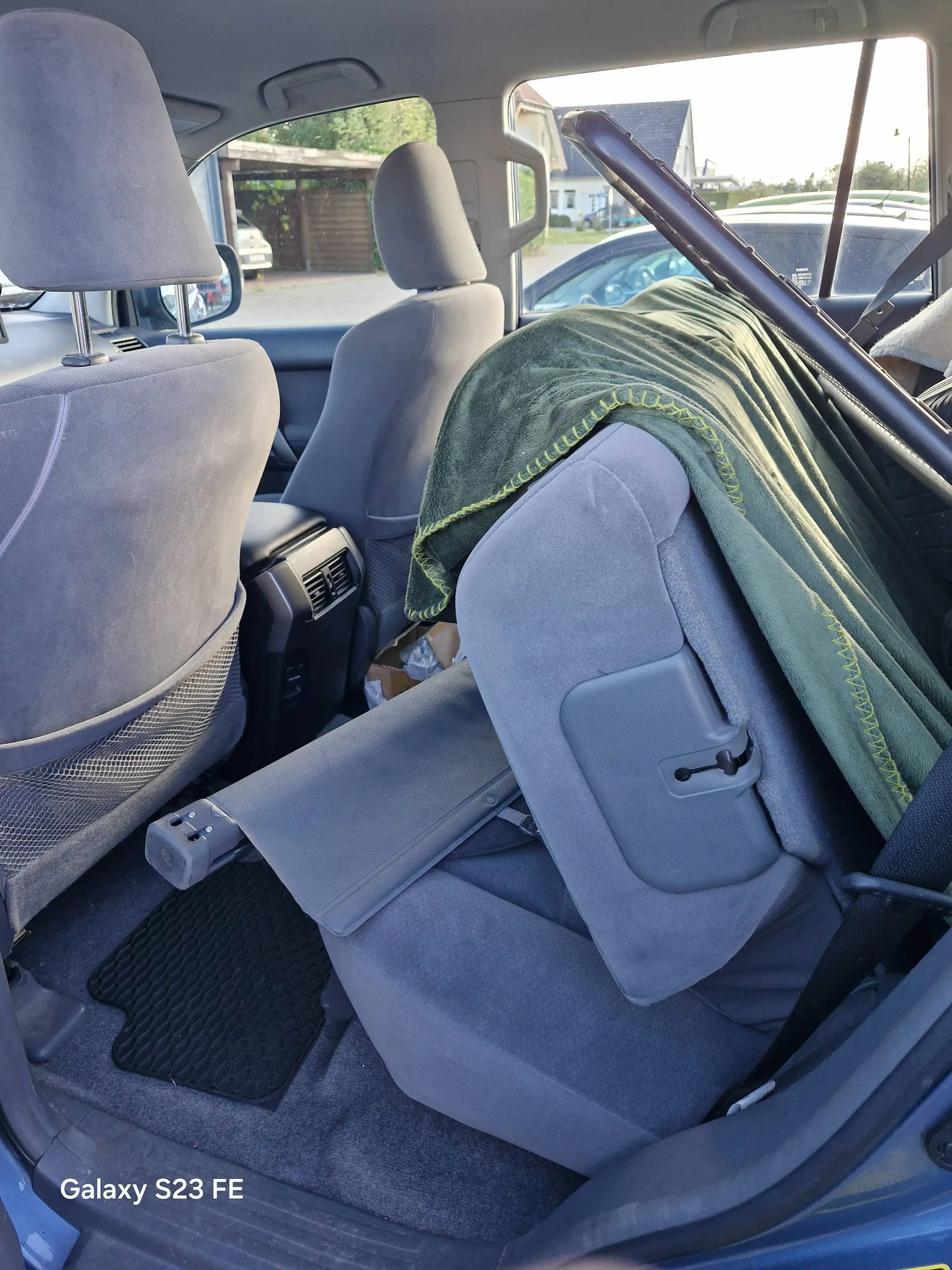 Toyota Land Cruiser Basis 150 — photo 10
