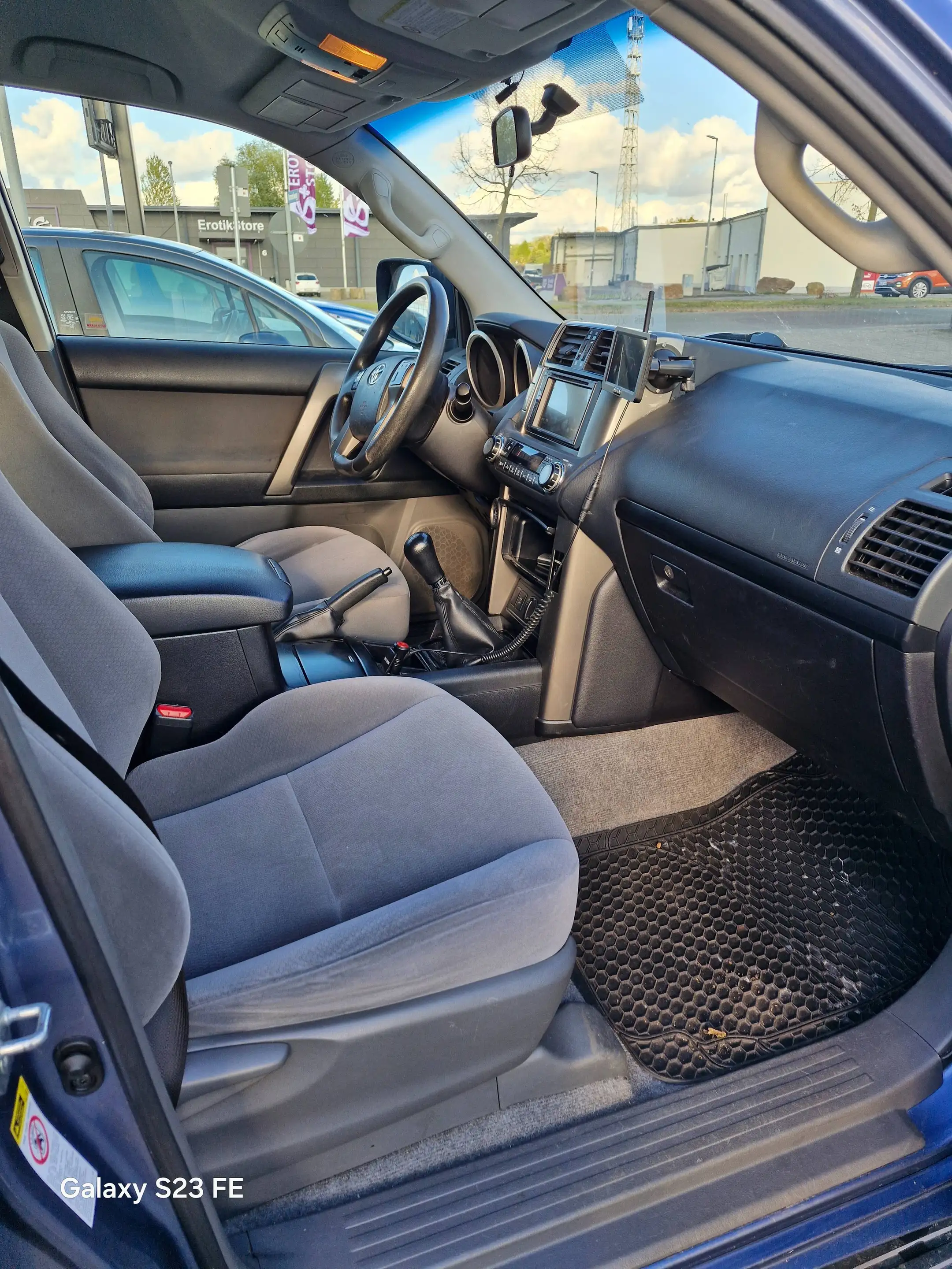 Toyota Land Cruiser Basis 150 — photo 8