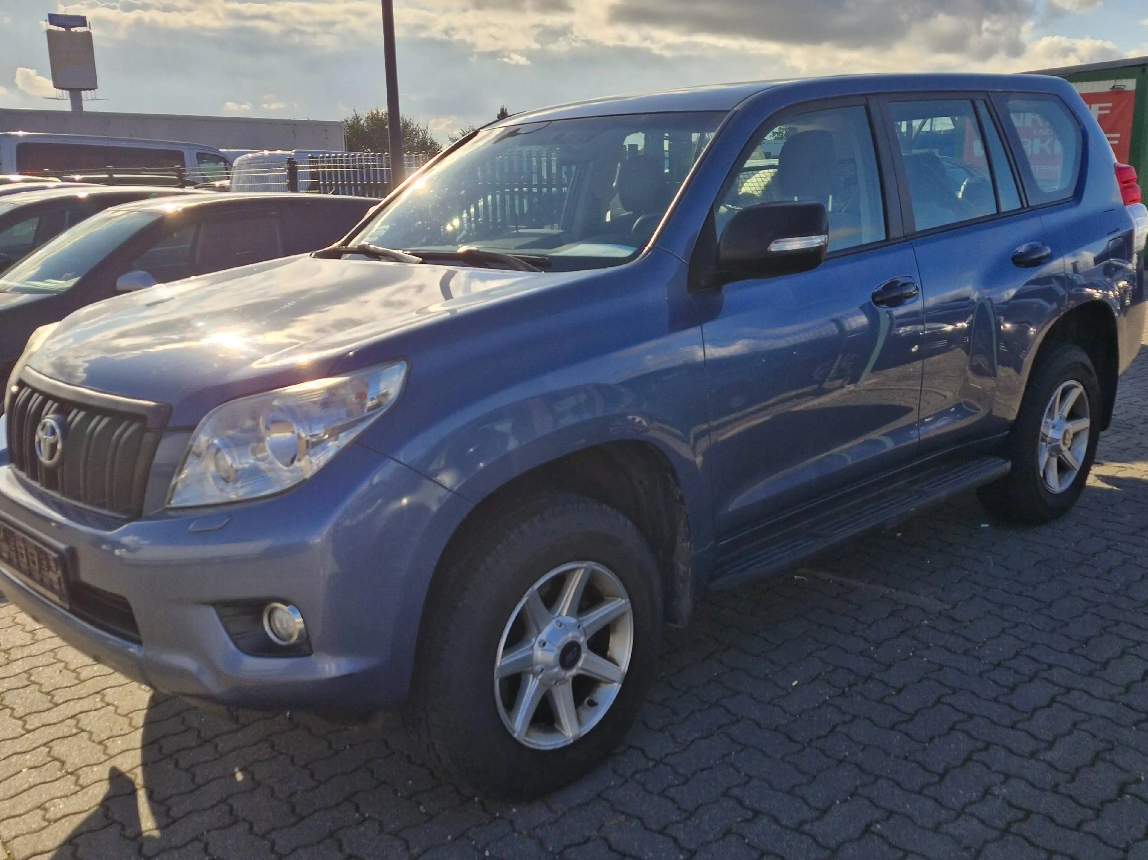 Toyota Land Cruiser Basis 150 — photo 2