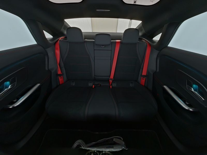 Mercedes-Benz CLA 250 + EQ, AMG Plus, Premium Paket, Night Paket, Panod. — photo 7