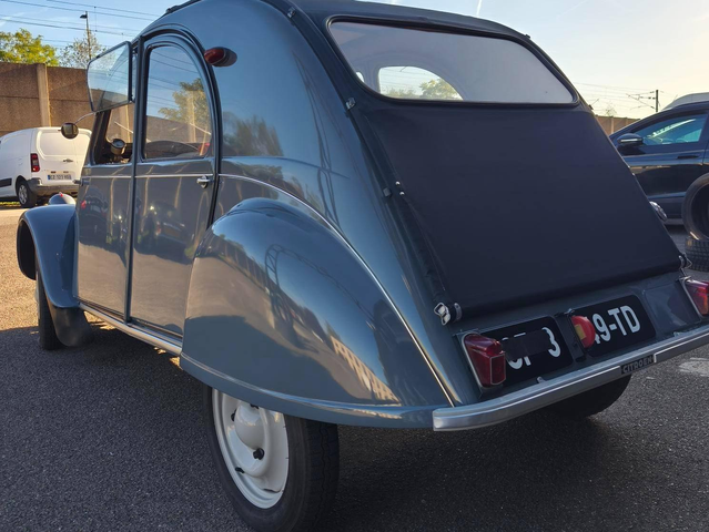 Citroen 2CV AZ