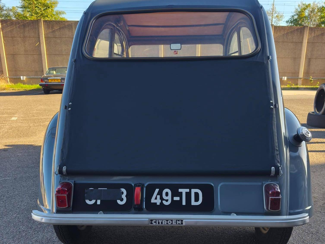 Citroen 2CV AZ