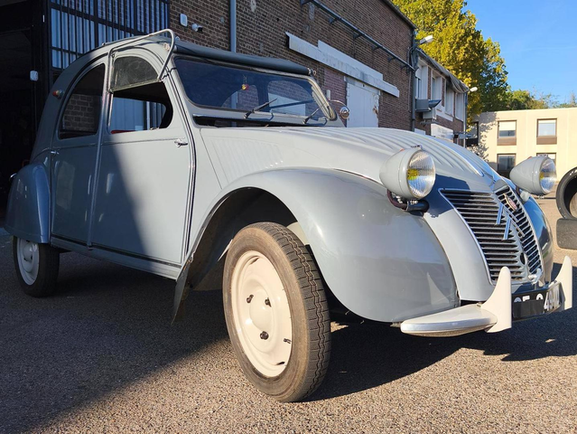 Citroen 2CV AZ