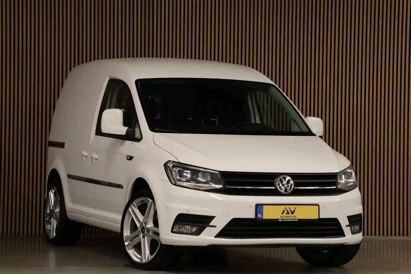 Volkswagen Caddy 2.0 TDI Highline | Bi-Xenon | Stoelverwarming | Ai Blanco - 2