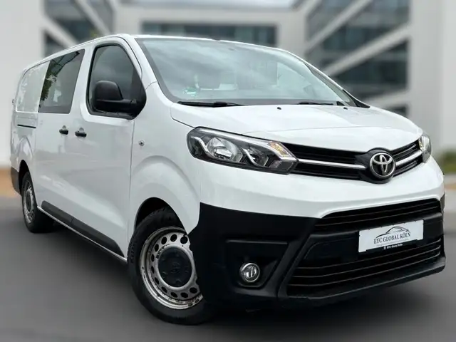 Toyota Proace view 2