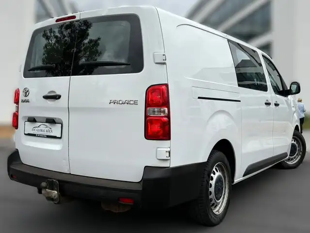 Toyota Proace view 3