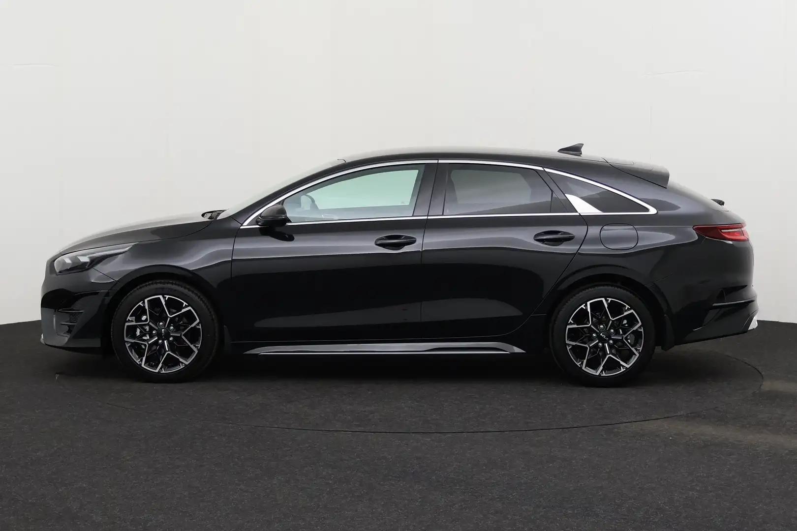 Kia ProCeed / pro_cee'd GT-LINE 1.5T-GDi 7DCT + A/T + GPS + CARPLAY + CAME - 2