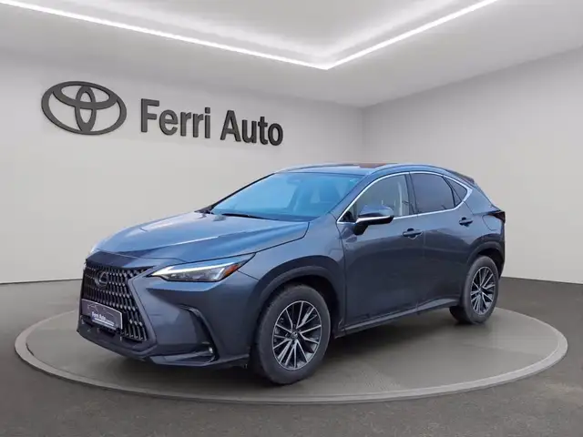 Lexus NX 350h 2.5 premium 2wd 244cv e-cvt