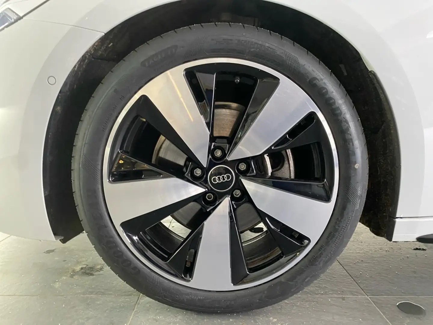 Audi A5 Avant 2.0 TFSI S line edition one AKTION+AHK+AC... Weiß - 2