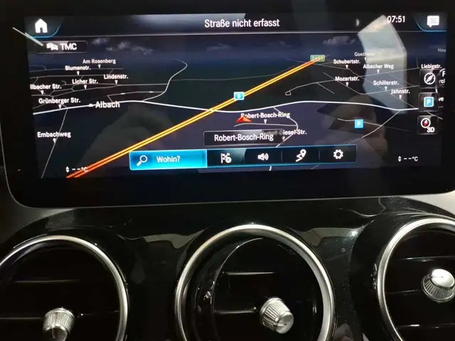 Mercedes-Benz GLC view 12
