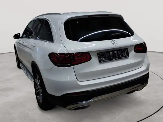Mercedes-Benz GLC view 5