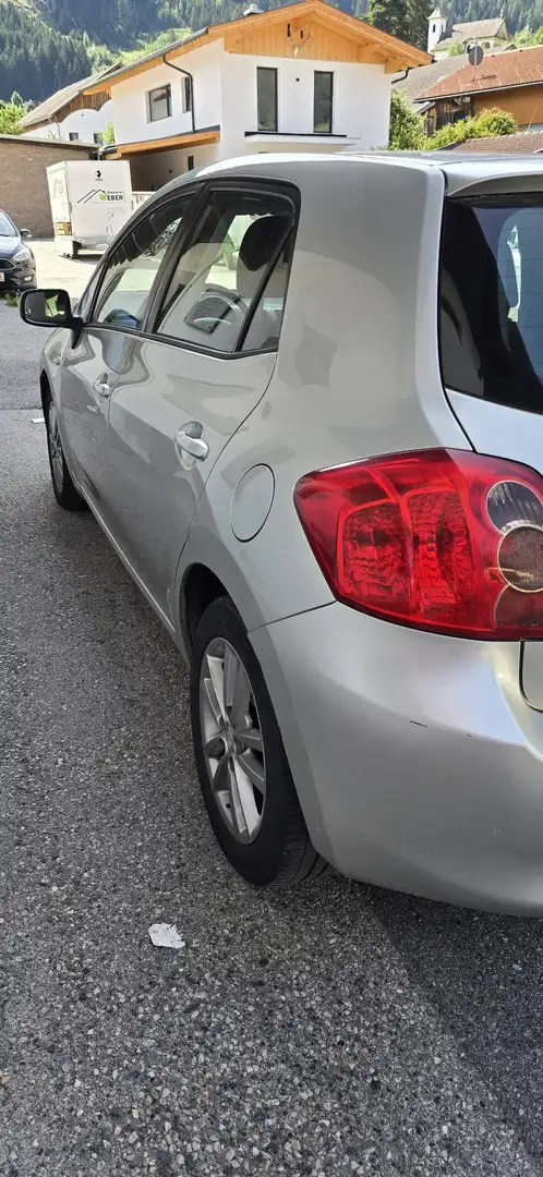 Toyota Auris 1,4 D-4D 90 Mid - 2