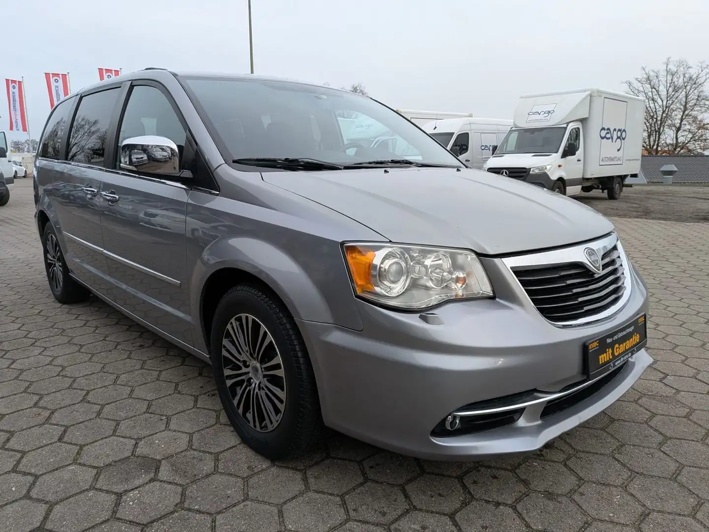 Lancia Voyager S 2.8 CRD 7-Sitze DVD TÜV Neu+Garantie Argent - 2