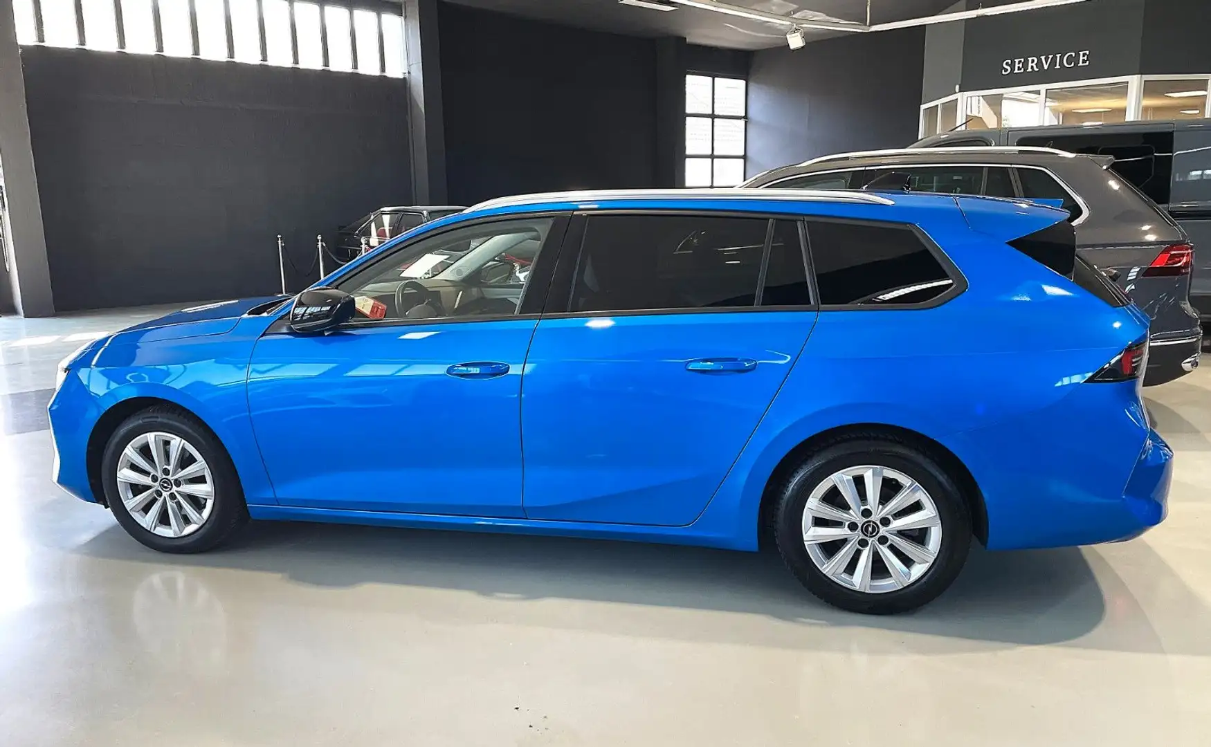 Opel Astra SportsTourer 1.5DAut. Elegance LED+AHK+PDC Blau - 2