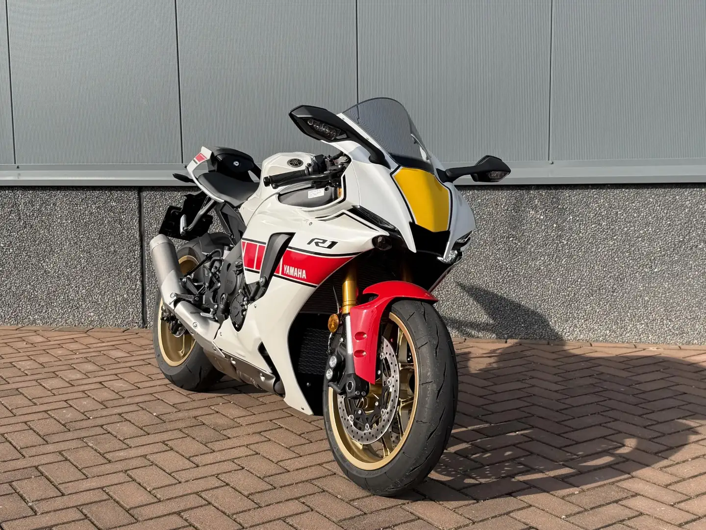 Yamaha R1 60th Anniversary - 2