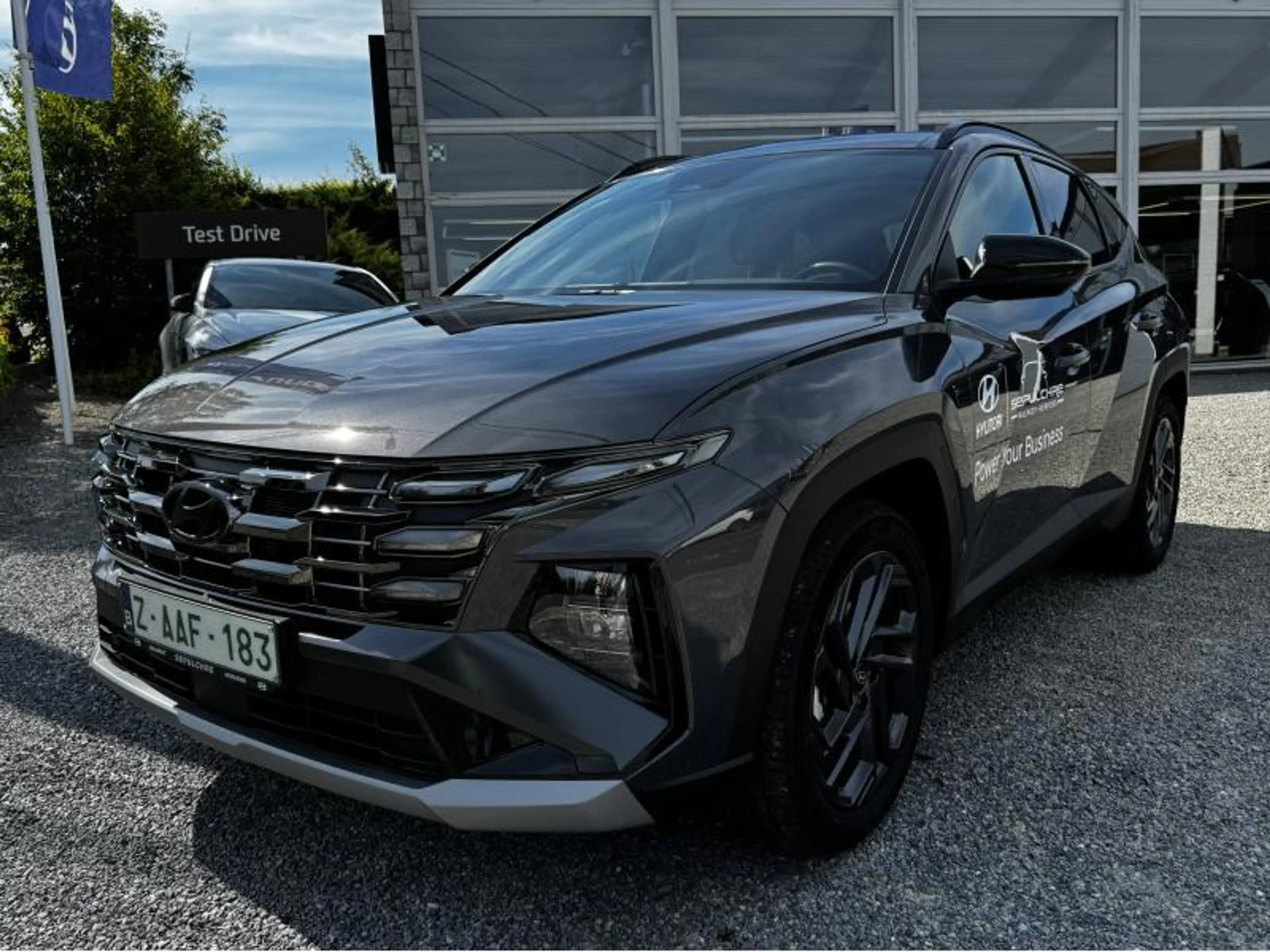 Hyundai TUCSON Feel Shadow 239