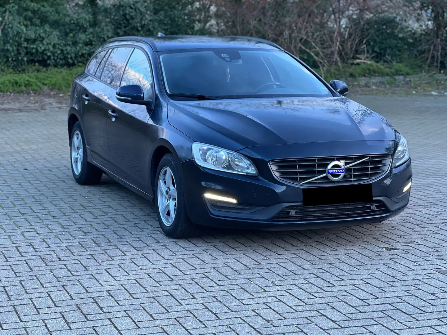 Volvo V60 Volvo v60 2.0 D4 Sport Race Line 190Ps Blauw - 2