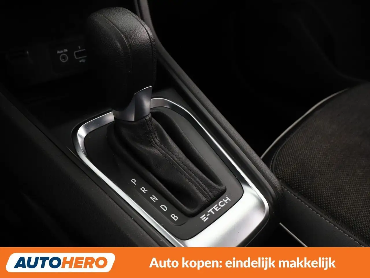 Renault Captur 1.6 Hybrid E-Tech Techno 25