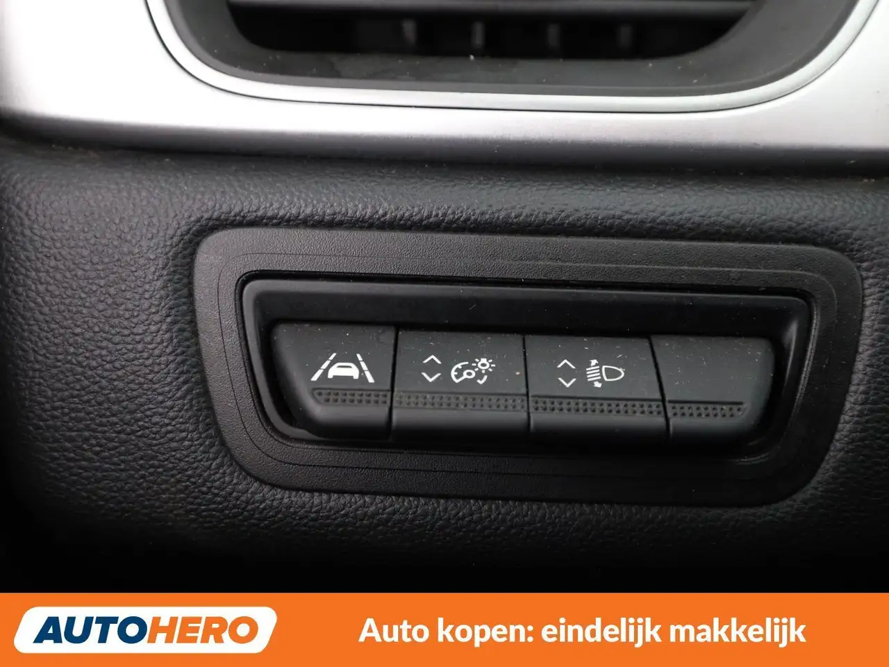 Renault Captur 1.6 Hybrid E-Tech Techno 28