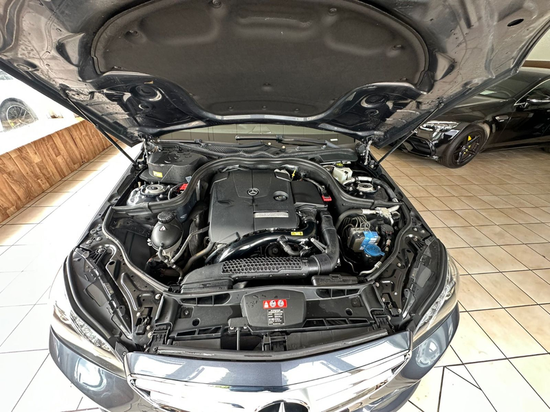 Mercedes-Benz E 200 CGI BlueEfficiency Lim Neu Model Avantgard — photo 14