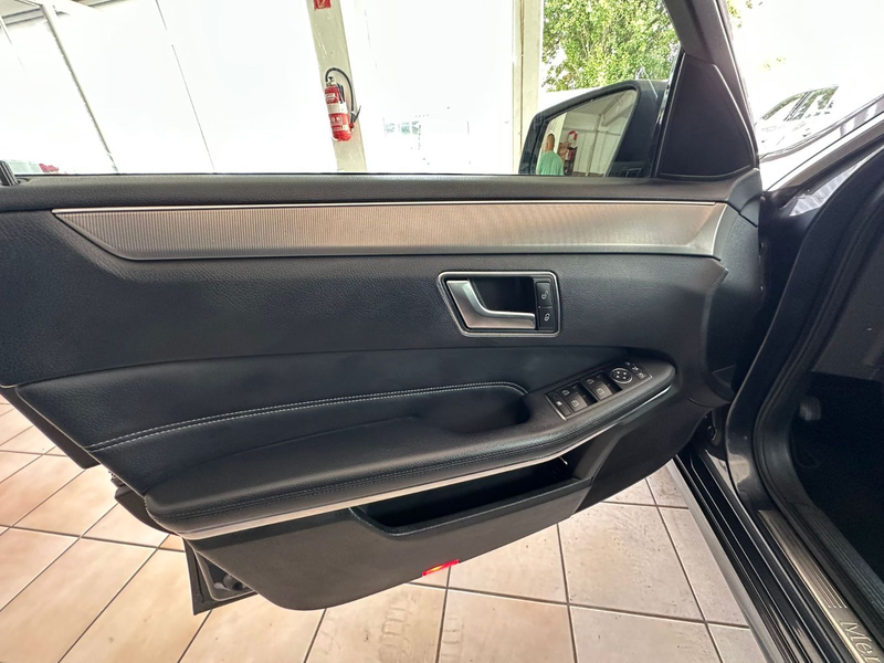Mercedes-Benz E 200 CGI BlueEfficiency Lim Neu Model Avantgard — photo 10