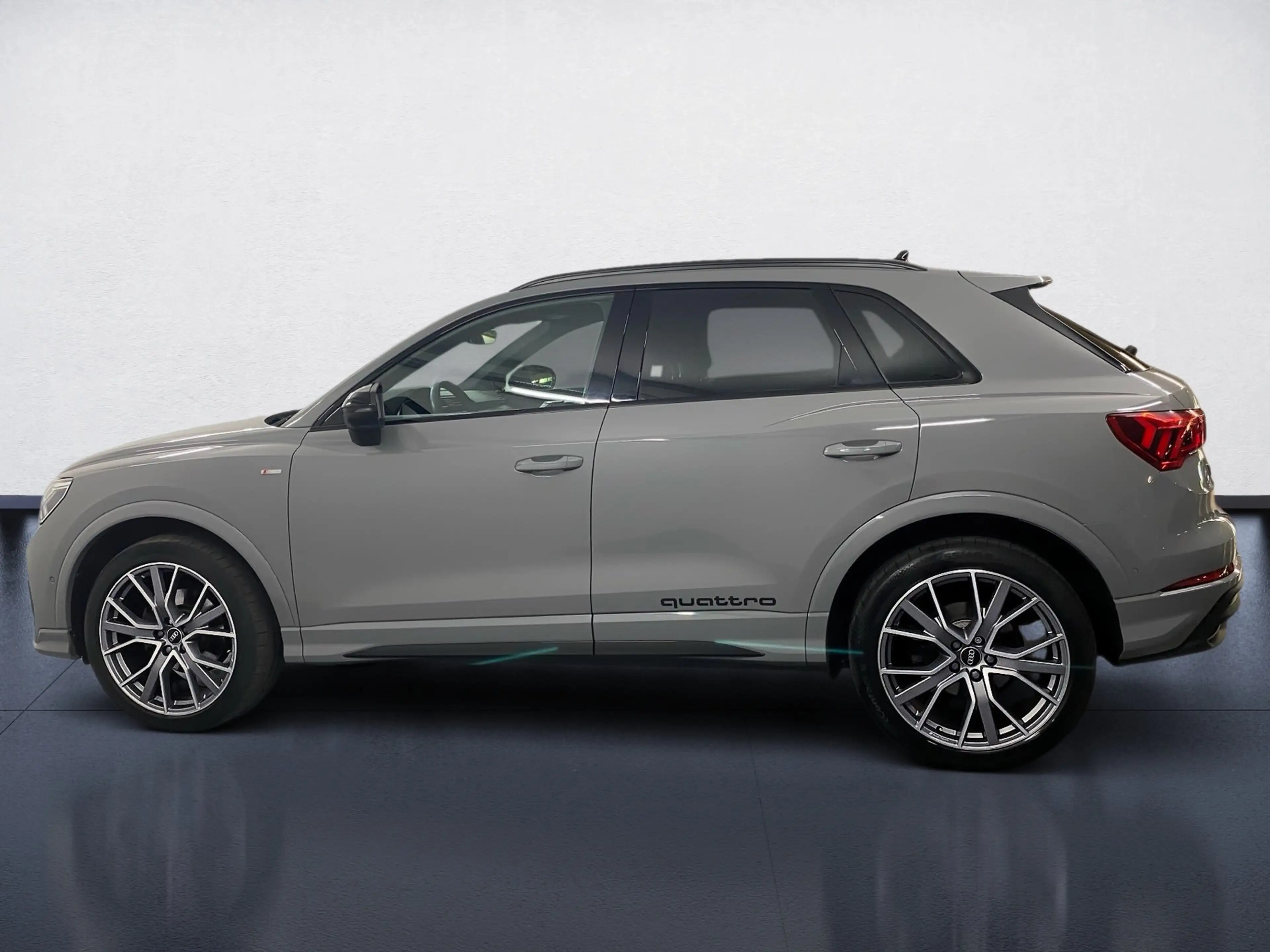 Audi Q3 35 TDI quattro S line AHK Pano 2xKlima 360 LM — photo 3