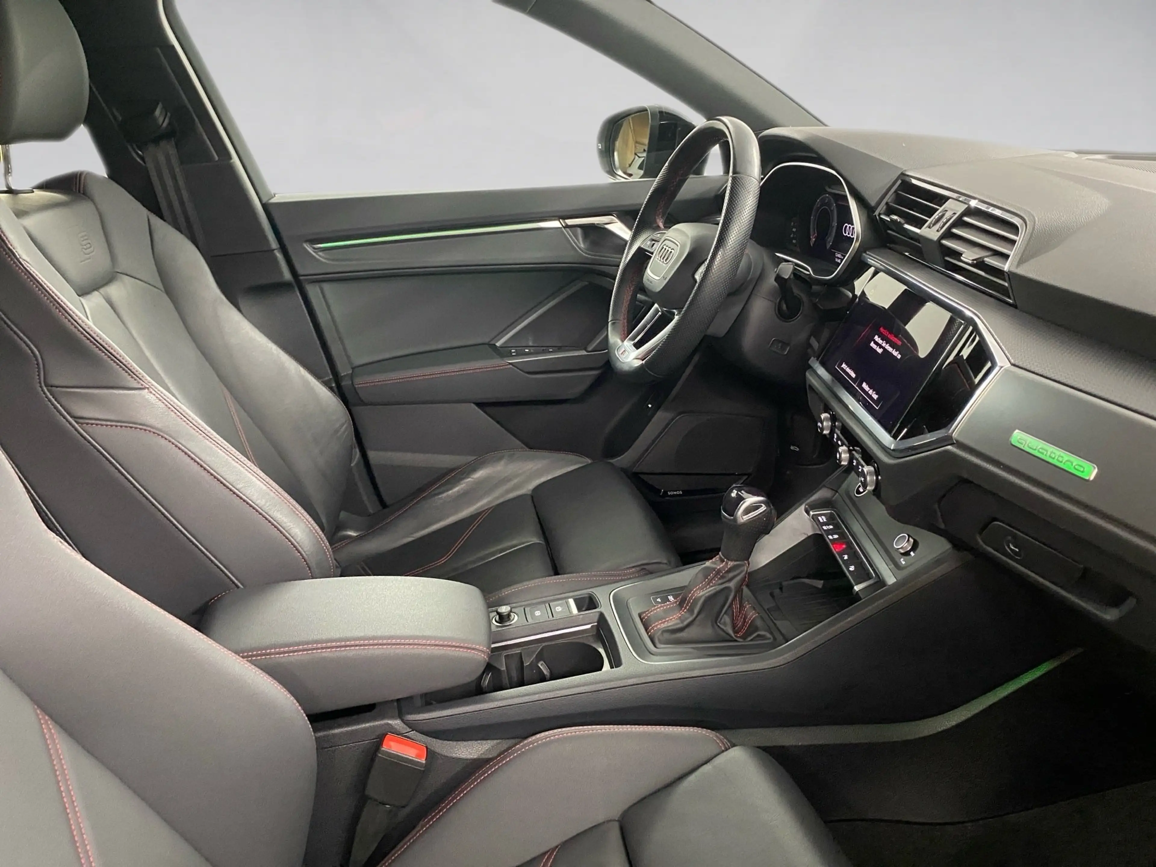 Audi Q3 35 TDI quattro S line AHK Pano 2xKlima 360 LM — photo 10