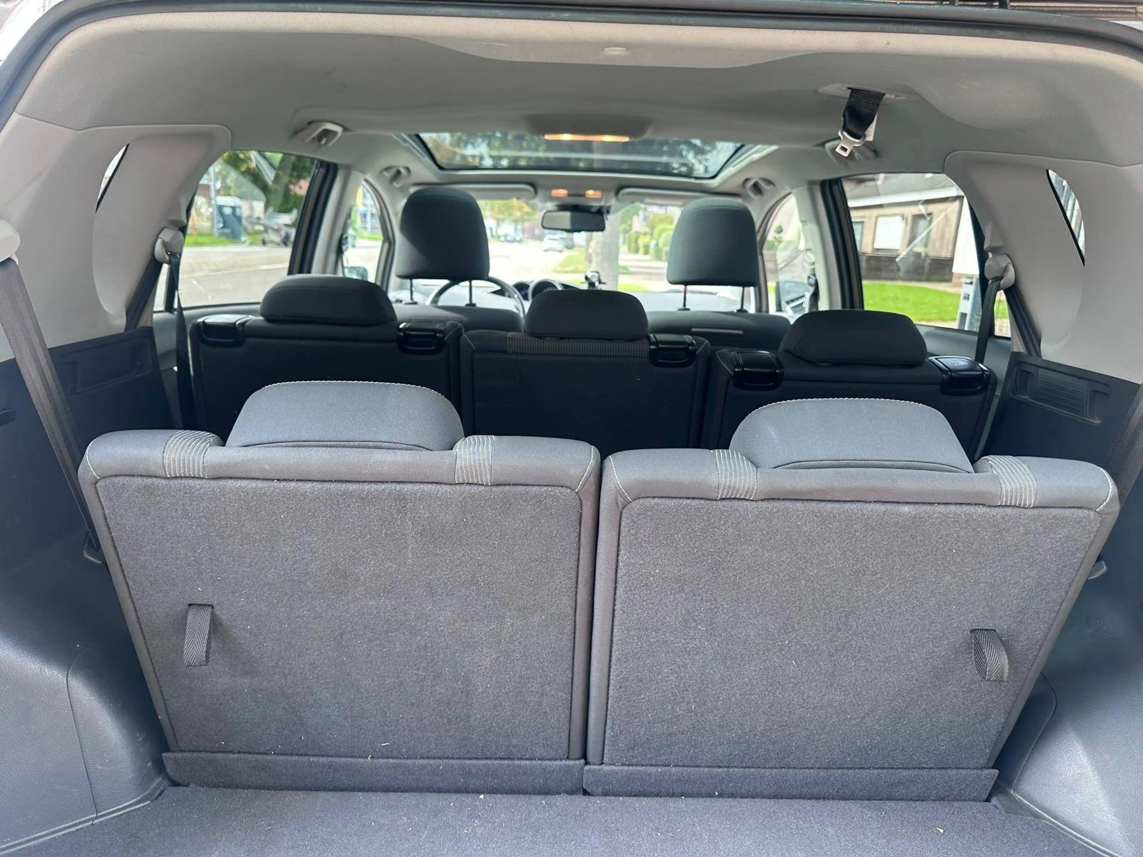 Toyota Verso 1.6i - 66.001KM - 7zitplaatsen - pano - camera - airco — photo 14