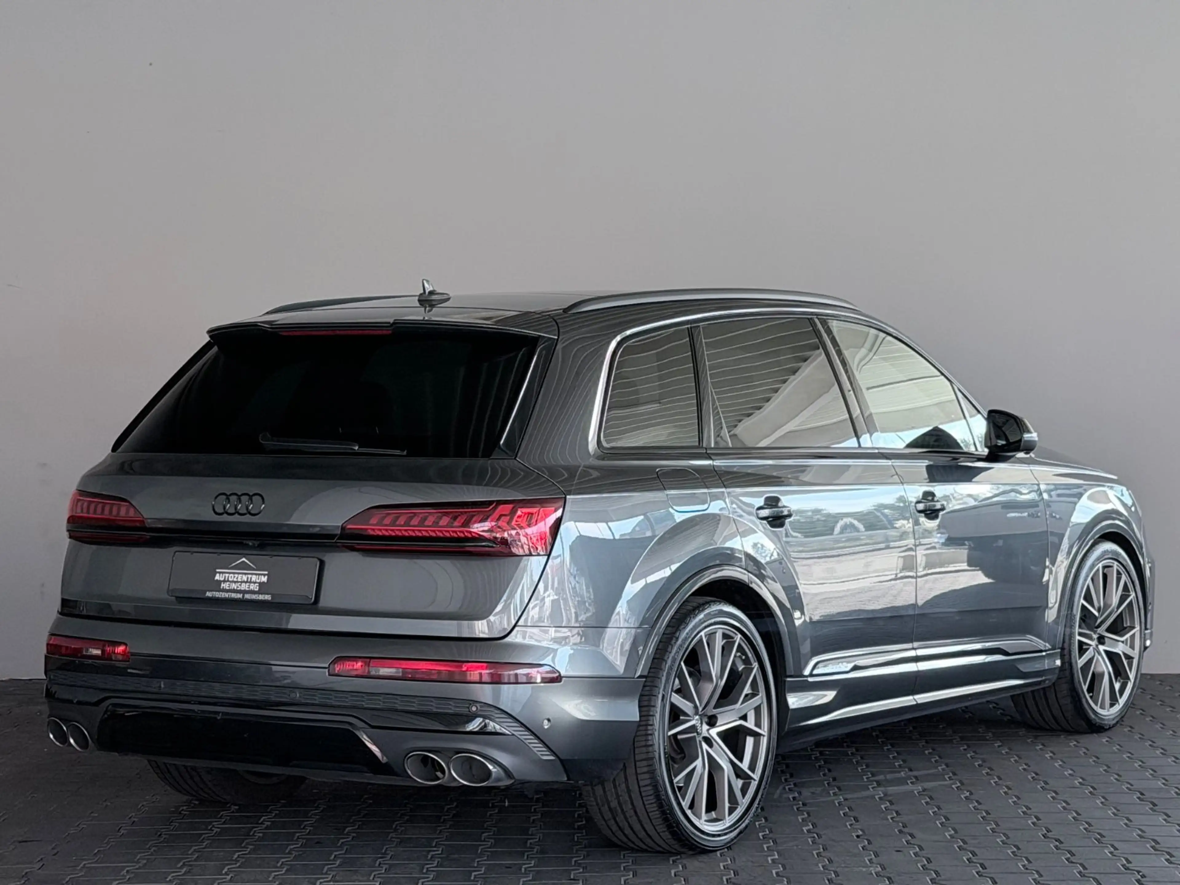 Audi SQ7 4.0 TDI quattro 22"|PANO|VIRTUAL|STNDHZNG — photo 3
