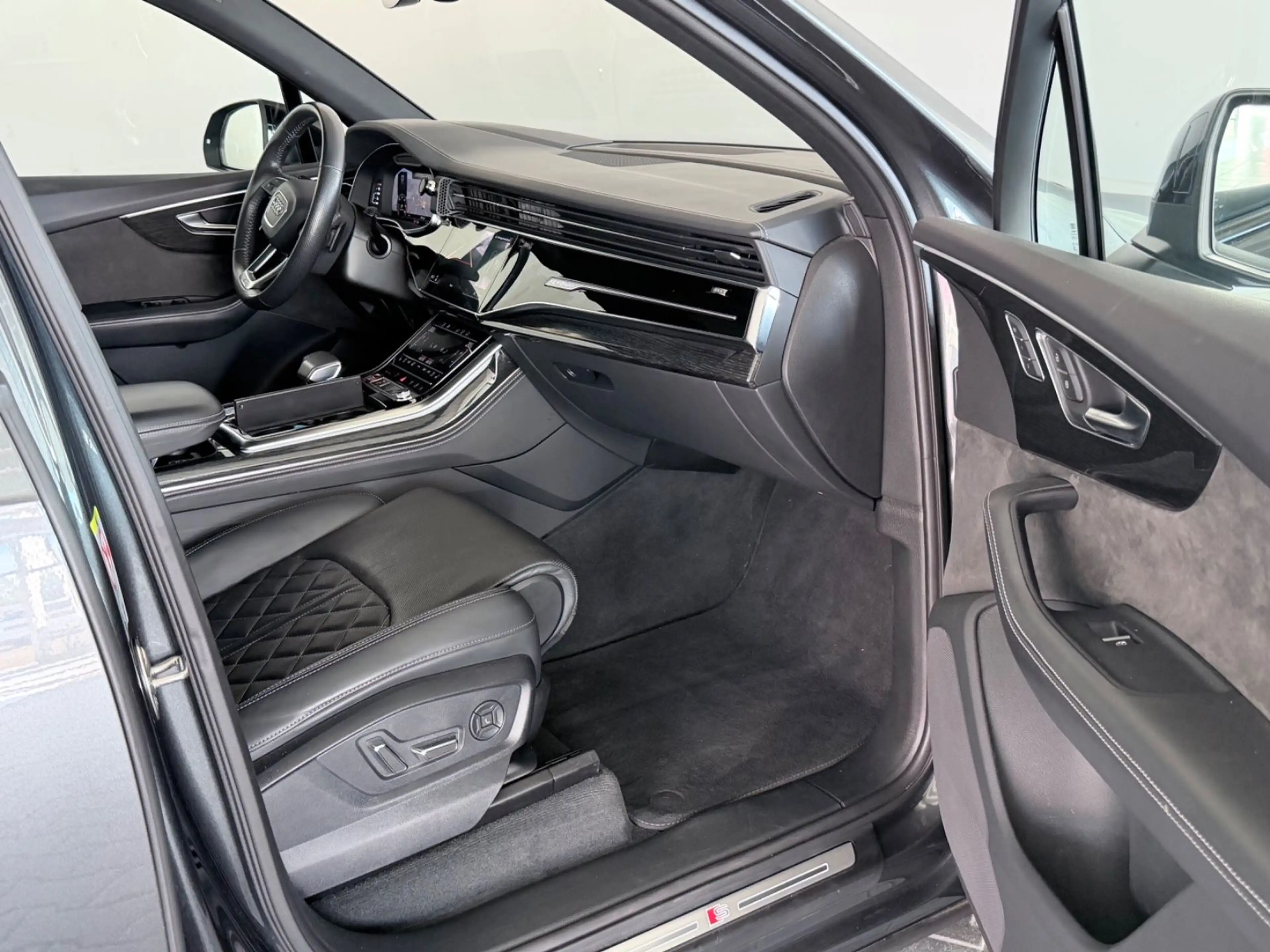 Audi SQ7 4.0 TDI quattro 22"|PANO|VIRTUAL|STNDHZNG — photo 13